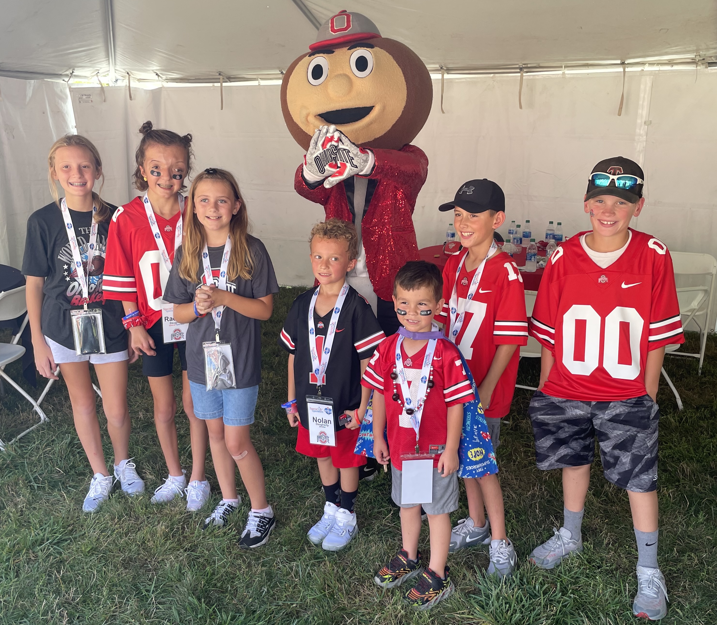 Special Spectators with team mascot